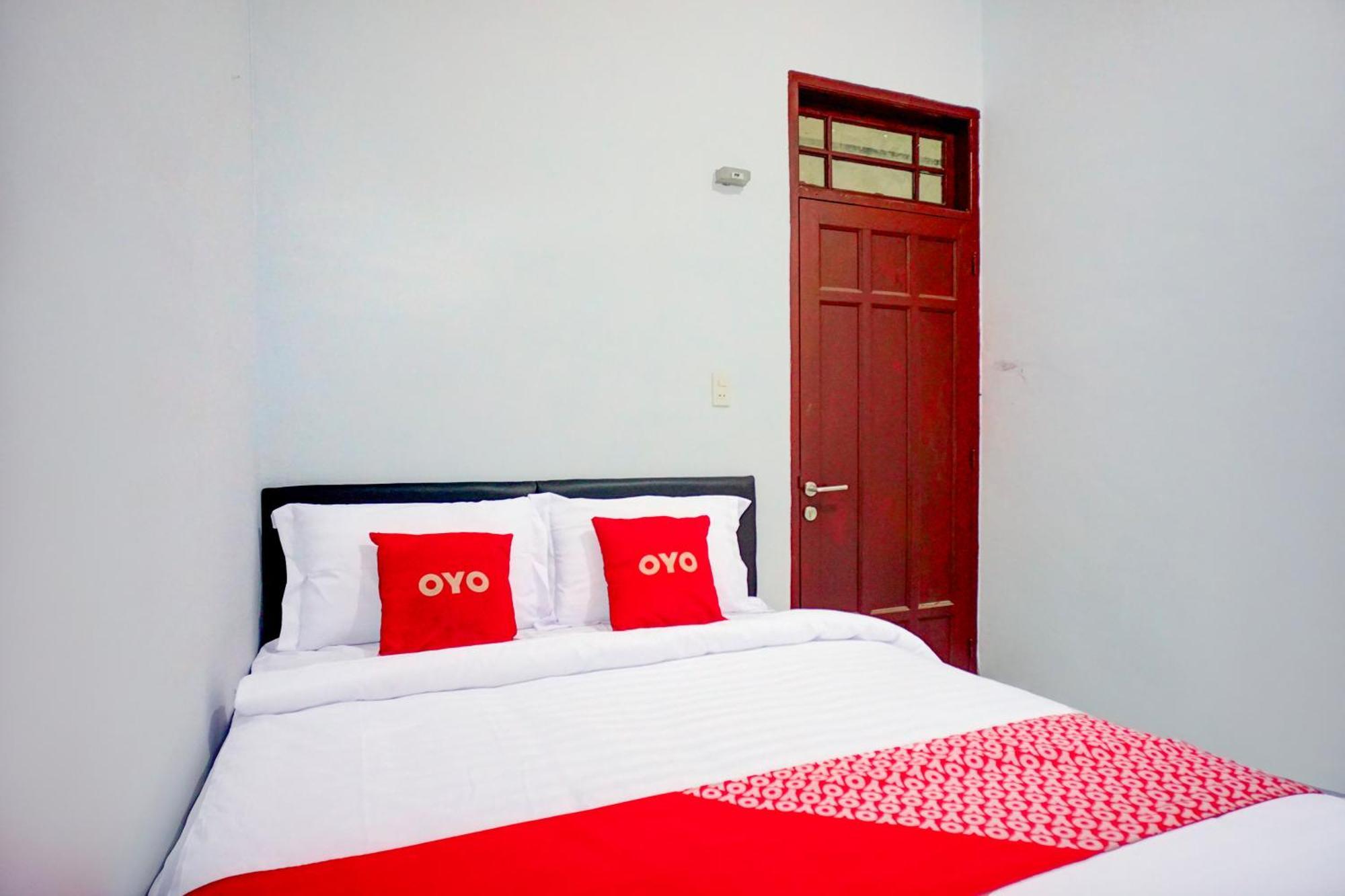 Hotel O Krakatau Near Universitas Muhammadiya Sumatra Utara Umsu Medan Eksteriør billede