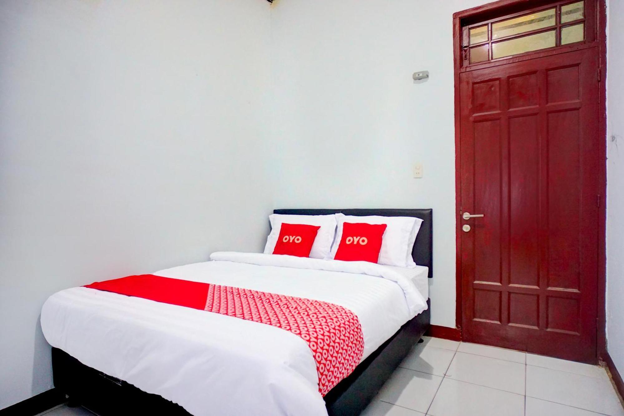Hotel O Krakatau Near Universitas Muhammadiya Sumatra Utara Umsu Medan Eksteriør billede