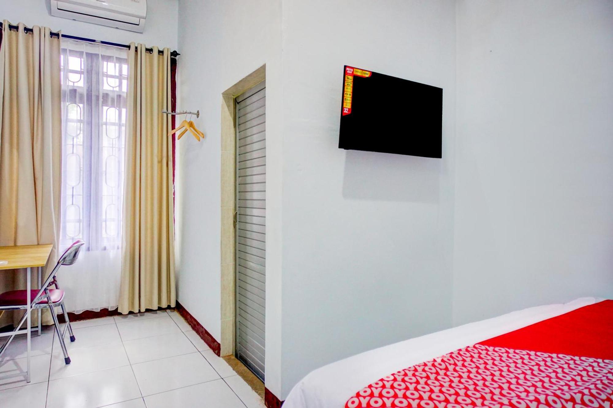 Hotel O Krakatau Near Universitas Muhammadiya Sumatra Utara Umsu Medan Eksteriør billede
